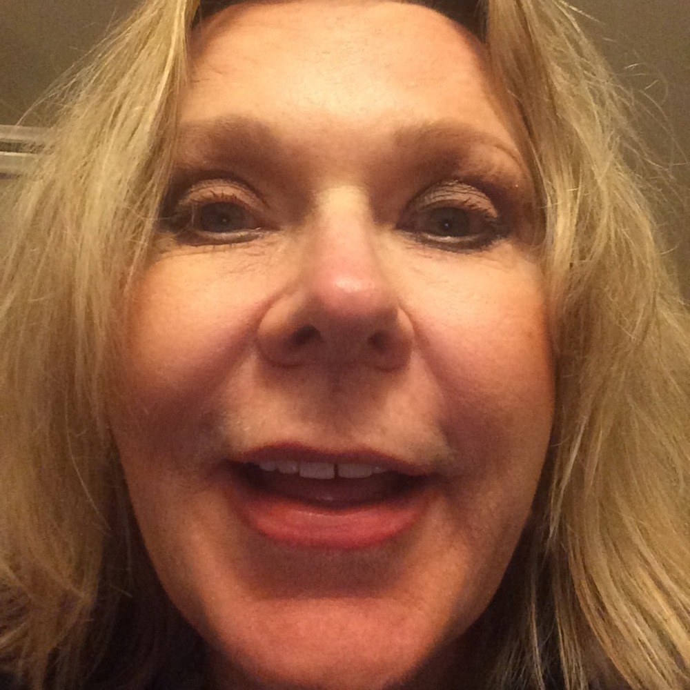 Meet your Posher, Elaine
